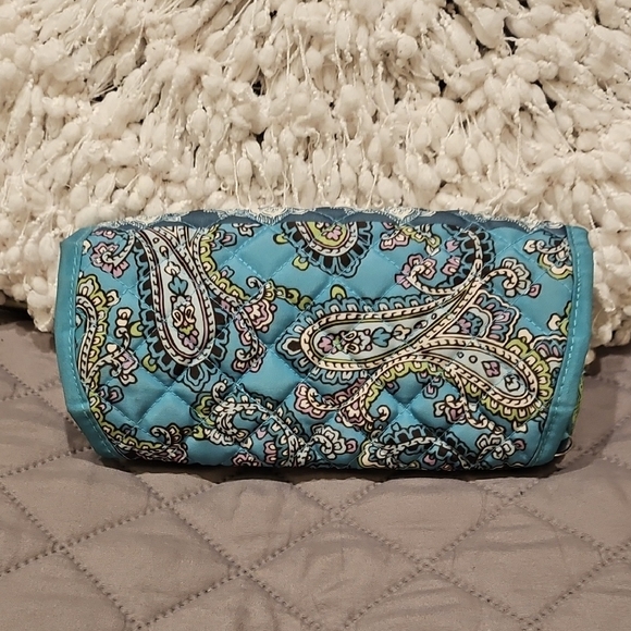 Modella Blue and Green Travel Jeweley Bag with Quilted Design - Picture 2 of 16